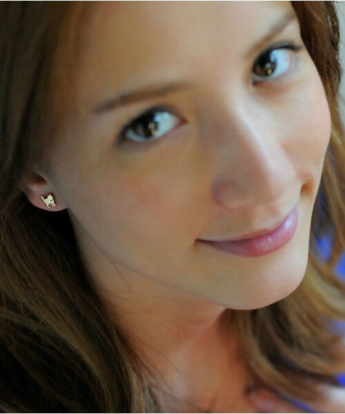 les desseins de DIEU（レデッサンドゥデュー）の「レ デッサン ドゥ デュー 486 キトゥン ネコ スタッド ピアス（ピアス（両耳用）・レディース・ゴールド・フリーサイズ）」の3枚目の写真