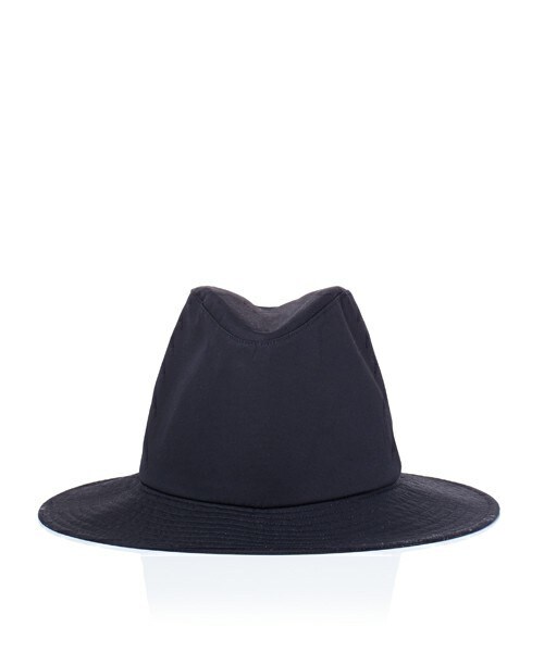 KIJIMA TAKAYUKI(キジマ タカユキ)の「KIJIMA TAKAYUKI ワイドブリムコットンハット(ハット・メンズ・ブラック/ネイビー・2)」の1枚目の写真