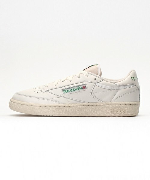 Reebok（リーボック）の「メンズ リーボック クラシック ビンテージ テニス CLUB C 85 VINTAGE V67899（スニーカー・メンズ・ホワイト・26.5cm/27cm/27.5cm/28cm）」の2枚目の写真