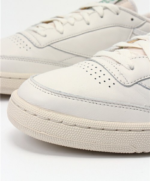 Reebok（リーボック）の「メンズ リーボック クラシック ビンテージ テニス CLUB C 85 VINTAGE V67899（スニーカー・メンズ・ホワイト・26.5cm/27cm/27.5cm/28cm）」の6枚目の写真