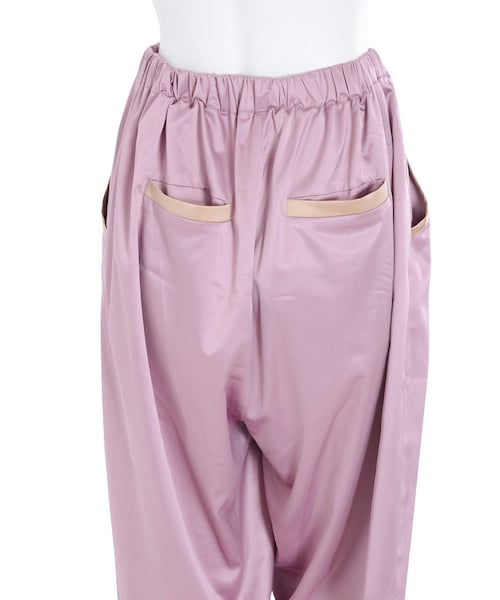 merry jenny（メリージェニー）の「バイカラーサテンパンツ（パンツ・レディース・ピンク/ネイビー/ベージュ・F）」の10枚目の写真