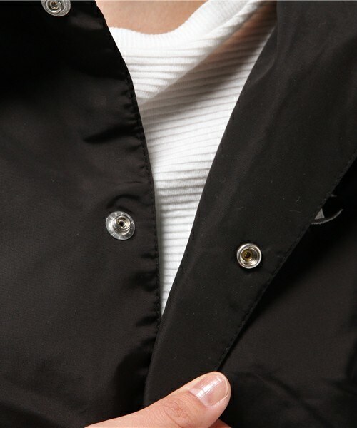 Champion(チャンピオン)の「メンズ チャンピオン アクションスタイル ナイロン コーチジャケット Champion COACH JACKET C3-H603(ナイロンジャケット・メンズ・ブラック/グレー/ネイビー・SMALL/MEDIUM/LARGE/X-LARGE)」の10枚目の写真