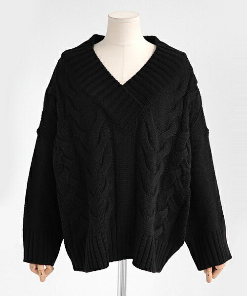 DHOLIC（ディーホリック）の「Vネックオフショルダーケーブルニットプルオーバー（ニット/セーター・レディース・グレー/ブラック/ミント/ピンク/ベージュ・FREE）」の2枚目の写真