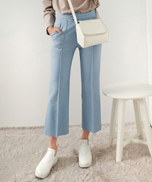 DHOLIC(ディーホリック)の「スリムフィットピンタックスラックス(スラックス・レディース・グレー/ライトブルー/ベージュ・S/M/L)」の3枚目の写真