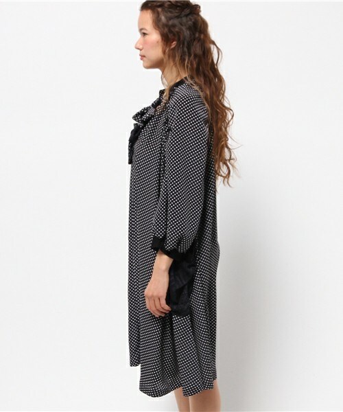 FRAPBOIS（フラボア）の「タイリボン（ワンピース・レディース・ブラック/ネイビー・1）」の4枚目の写真