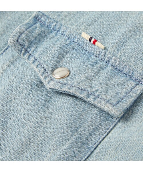 Maison Kitsune（メゾンキツネ）の「Maison Kitsuné Slim-Fit Denim Shirt（シャツ/ブラウス・メンズ・Blue・S/M/L/XL）」の3枚目の写真