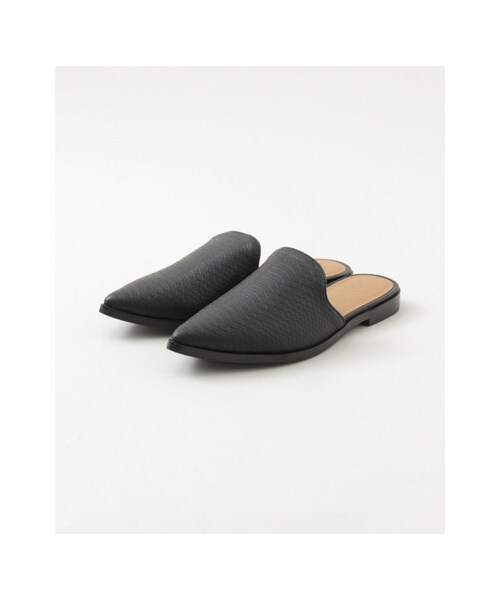 KBF（ケイビーエフ）の「パントゥフル（シューズ・レディース・IVORY/BLACK・36/37/38）」の2枚目の写真