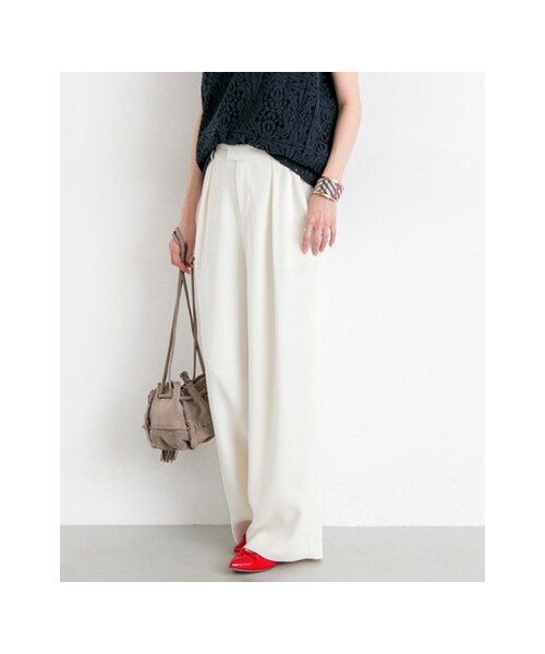 URBAN RESEARCH（アーバンリサーチ）の「タックワイドパンツ（パンツ・レディース・OFF/BLACK・36/38）」の5枚目の写真