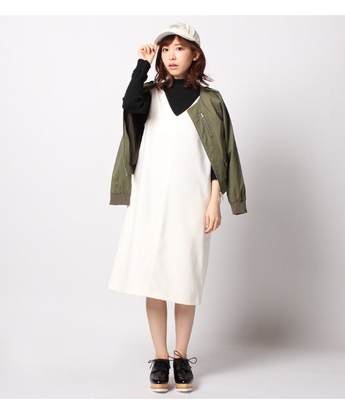 PAGEBOY（ページボーイ）の「フラップポケット付ノーカラーブルゾン（ジャケット/アウター・レディース・ブラック/グレーベージュ/カーキ）」の4枚目の写真