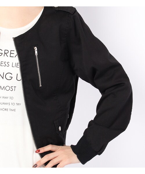 PAGEBOY（ページボーイ）の「フラップポケット付ノーカラーブルゾン（ジャケット/アウター・レディース・ブラック/グレーベージュ/カーキ）」の9枚目の写真