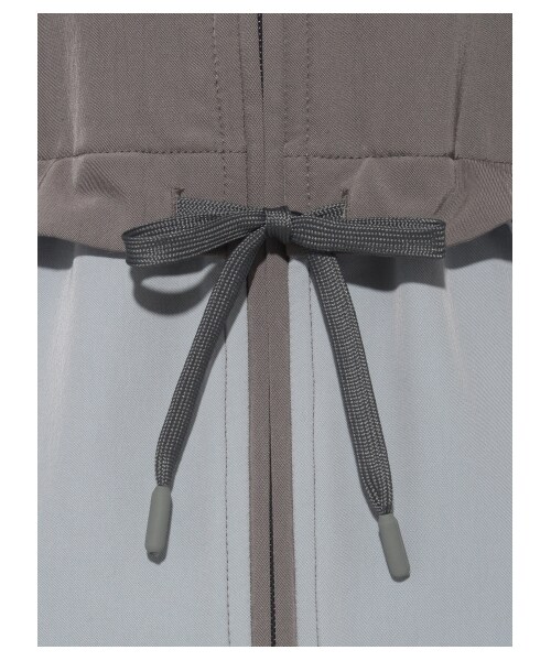 emmi（エミ）の「【emmi studio】ランニングパーカー（パーカー・レディース・BLU/RED/BLK・0/1）」の8枚目の写真