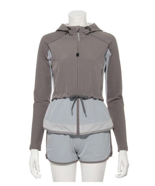 emmi（エミ）の「【emmi studio】ランニングパーカー（パーカー・レディース・BLU/RED/BLK・0/1）」の14枚目の写真