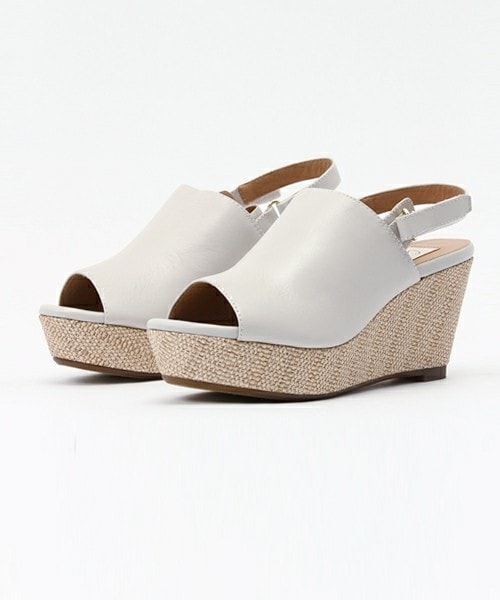 Callipigia(カッリピージャ)の「厚底バックバンドサンダル (262108)(サンダル・レディース・アイボリー/ブラック/グレー・35/36/37/38/39)」の2枚目の写真