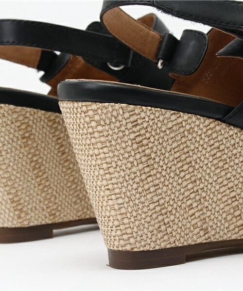 Callipigia(カッリピージャ)の「厚底バックバンドサンダル (262108)(サンダル・レディース・アイボリー/ブラック/グレー・35/36/37/38/39)」の10枚目の写真