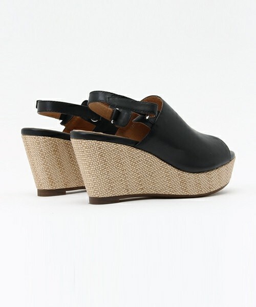 Callipigia(カッリピージャ)の「厚底バックバンドサンダル (262108)(サンダル・レディース・アイボリー/ブラック/グレー・35/36/37/38/39)」の6枚目の写真