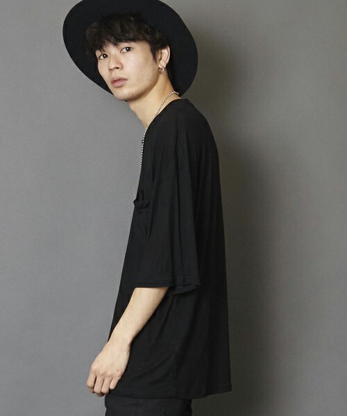 unrelaxing（アンリラクシング）の「ビッグシルエットドロップショルダーTシャツ　ビッグカットソー（Tシャツ/カットソー・メンズ・ホワイト/ブラック/グレー・SMALL/MEDIUM）」の18枚目の写真