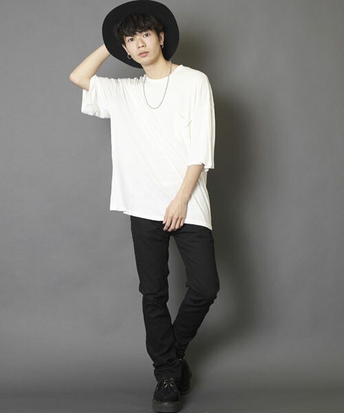 unrelaxing（アンリラクシング）の「ビッグシルエットドロップショルダーTシャツ　ビッグカットソー（Tシャツ/カットソー・メンズ・ホワイト/ブラック/グレー・SMALL/MEDIUM）」の10枚目の写真