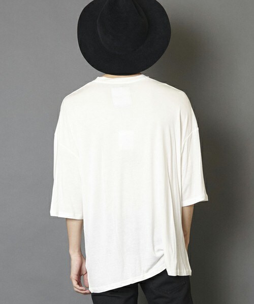 unrelaxing（アンリラクシング）の「ビッグシルエットドロップショルダーTシャツ　ビッグカットソー（Tシャツ/カットソー・メンズ・ホワイト/ブラック/グレー・SMALL/MEDIUM）」の7枚目の写真