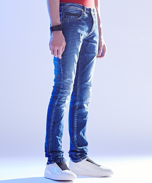 MARCELO BURLON（マルセロ・バーロン）の「MARCELO BURLON SLIM FIT DENIM（デニムパンツ・メンズ・ダークブルー・29/30/28/31）」の7枚目の写真