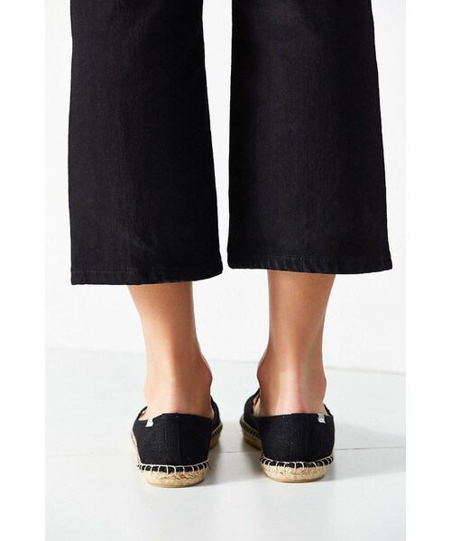 SOLUDOS(ソルドス)の「Soludos X Jason Polan Smoking Slipper(その他シューズ・レディース・Black/Blue・6/7/8/9/10)」の11枚目の写真