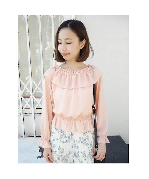 F i.n.t（フィント）の「ショルダーリボンオフショルブラウス/F&A（シャツ/ブラウス・レディース・その他）」の3枚目の写真