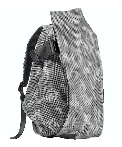 Cote&Ciel（コートエシエル）の「【28062】ISAR  ECO YARN - Stone Grey Crypsis (M size)  Cote&Ciel コートエシエル リュックサック（バックパック/リュック・メンズ・その他）」の2枚目の写真