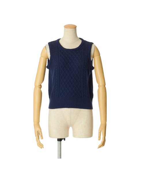 F i.n.t（フィント）の「アラン編みニットベスト/F i.n.t（ベスト・レディース・その他）」の2枚目の写真