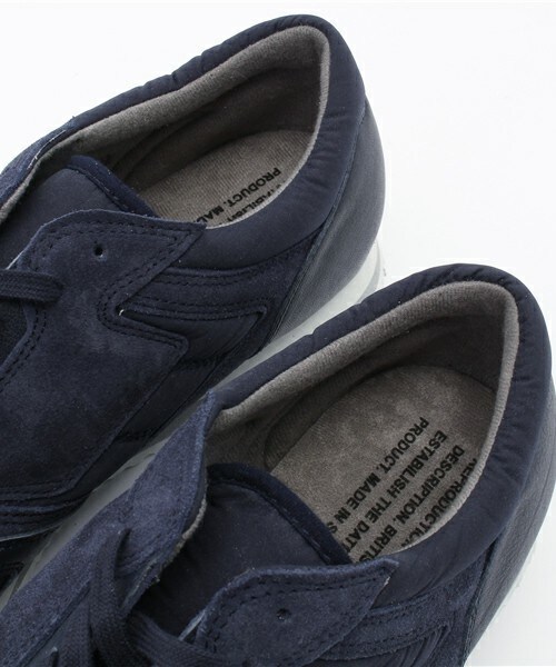 MEN'S BIGI(メンズビギ)の「【REPRODUCTION OF FOUND】 レザースニーカー(ハンドメイド)/ブリティッシュトレーナー(スニーカー・メンズ・ホワイト/ネイビー・SMALL/MEDIUM/LARGE)」の9枚目の写真