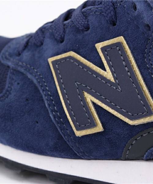 NEW BALANCE(ニューバランス)の「ウィメンズ ニューバランス グレー ネイビー new balance WR996 HA HC(スニーカー・レディース・ベージュ/ネイビー・22.5cm/23cm/23.5cm/24cm/24.5cm)」の7枚目の写真