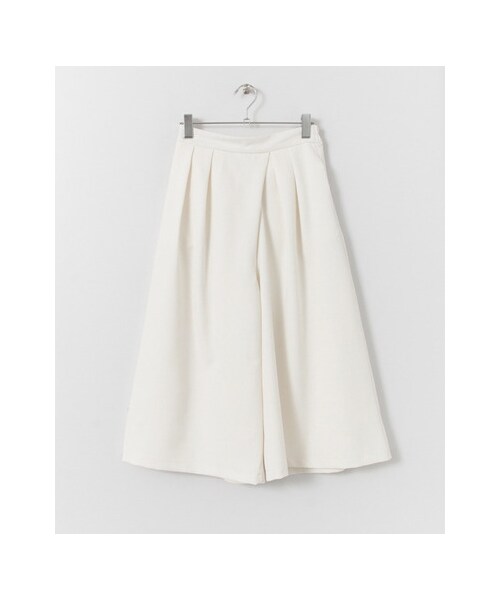 KBF（ケイビーエフ）の「KBF+ ボリュームガウチョパンツ（パンツ・レディース・BEIGE/OFF/BLACK・one）」の2枚目の写真