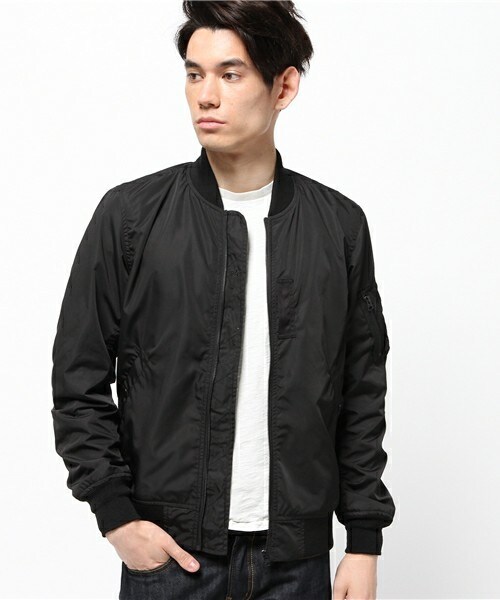 Alpha Industries（アルファインダストリーズ）の「ALPHA INDUSTRIES MA-1（ブルゾン・メンズ・ブラック/オリーブ・M/L）」の5枚目の写真