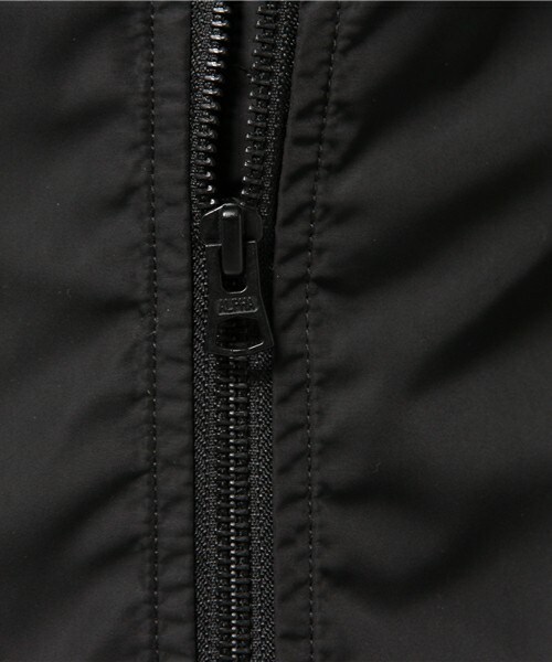 Alpha Industries（アルファインダストリーズ）の「ALPHA INDUSTRIES MA-1（ブルゾン・メンズ・ブラック/オリーブ・M/L）」の10枚目の写真