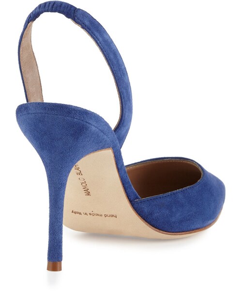 Manolo Blahnik（マノロ・ブラニク）の「Manolo Blahnik Carolyne Gala High-Heel Suede Halter Pump, Denim Blue（パンプス・レディース・Blue・35.0B/5.0B/35.5B/5.5B/36.0B/6.0B/36.5B/6.5B/37.0B/7.0B/37.5B/7.5B/38.0B/8.0B/38.5B/8.5B/39.0B/9.0B/39.5B/9.5B/40.0B/10.0B/40.5B/10.5B/41.0B/11.0B/42.0B/12.0B）」の4枚目の写真