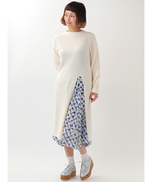 w closet(ダブルクローゼット)の「スリット入りニットワンピース(ワンピース/ドレス・レディース・オフホワイト/Lサックス/ミント・FREE)」の11枚目の写真