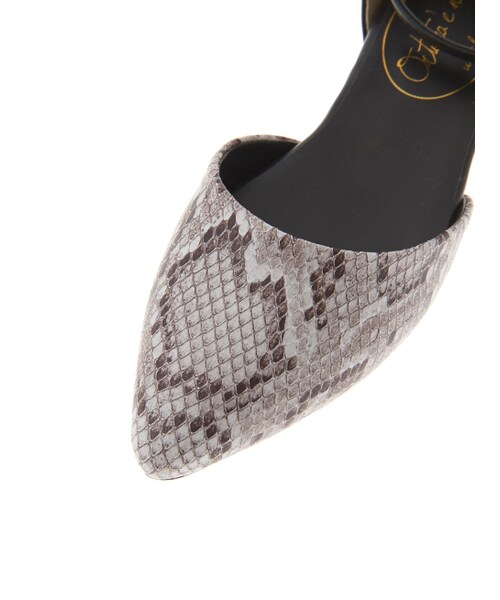 w closet（ダブルクローゼット）の「バイカラーインヒールパンプス（シューズ・レディース・パイソン/ブラック/ブルー・M/L）」の7枚目の写真