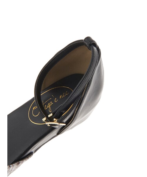 w closet（ダブルクローゼット）の「バイカラーインヒールパンプス（シューズ・レディース・パイソン/ブラック/ブルー・M/L）」の8枚目の写真