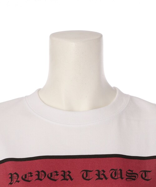 NAKID by G.V.G.V.(ネイキッドバイジーブイジーブイ)の「NEVER TRUST-TEE(トップス・WHITE/BLACK/PINK/NAVY・S/L)」の7枚目の写真