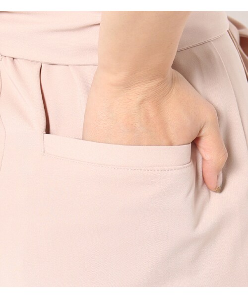 PAGEBOY(ページボーイ)の「ハイウエストリボン付きテーパードパンツ(パンツ・レディース・ブラック/ピンク)」の8枚目の写真