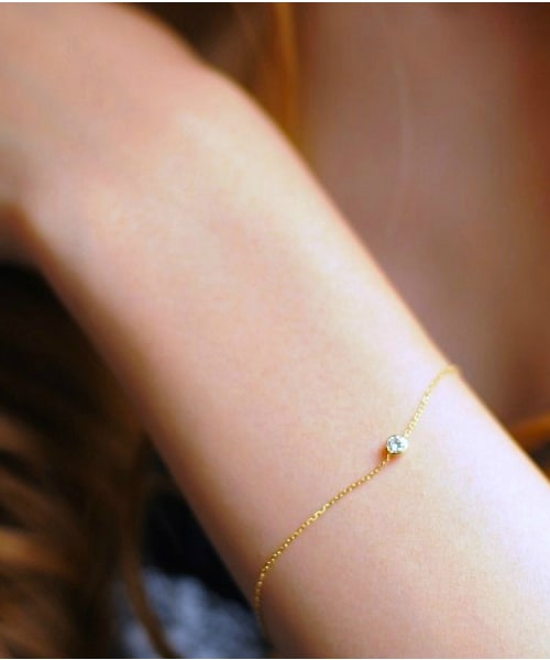 les desseins de DIEU(レデッサンドゥデュー)の「レ デッサン ドゥ デュー 902 マイ ファースト 一粒ダイヤモンド ブレスレット 0.1ct(ブレスレット・レディース・ゴールド・16.5cm)」の3枚目の写真