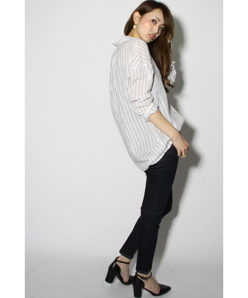 LOSICARIE(ロシカリエ)の「ストライプシャツ(トップス・レディース・柄物オフホワイト/柄物ネイビー・M)」の10枚目の写真