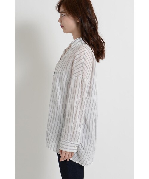 LOSICARIE(ロシカリエ)の「ストライプシャツ(トップス・レディース・柄物オフホワイト/柄物ネイビー・M)」の3枚目の写真