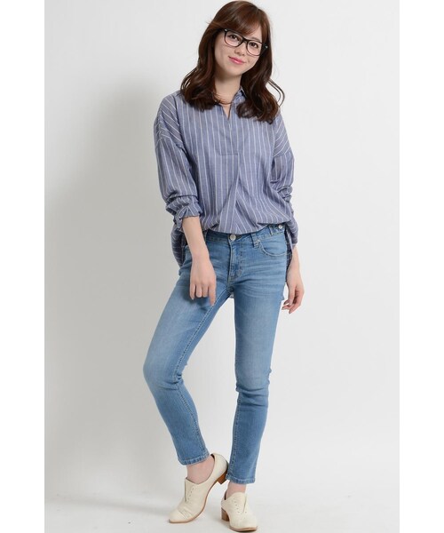 LOSICARIE(ロシカリエ)の「ストライプシャツ(トップス・レディース・柄物オフホワイト/柄物ネイビー・M)」の9枚目の写真