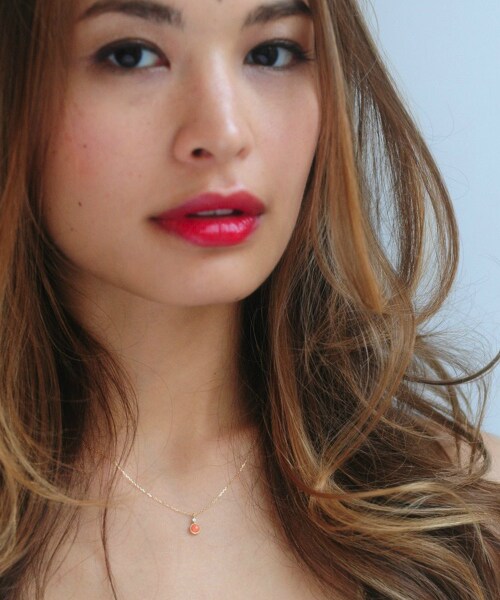 pinacoteca（ピナコテーカ）の「ピナコテーカ 400a キャンディ コーラル 一粒ダイヤモンド ネックレス（ネックレス・レディース・コーラルピンク・40cm）」の2枚目の写真