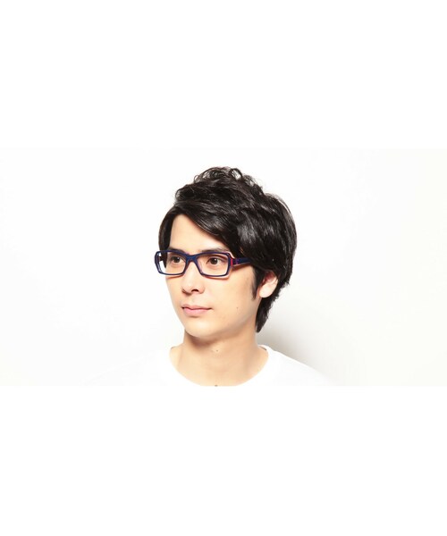 LESS THAN HUMAN（レスザンヒューマン）の「レスザンヒューマン