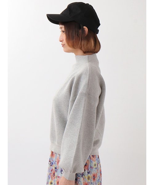 w closet（ダブルクローゼット）の「ニジュウス編みボトルネックニット（トップス・レディース・オフホワイト/グレー/ピンクベージュ/モスカーキ・FREE）」の6枚目の写真