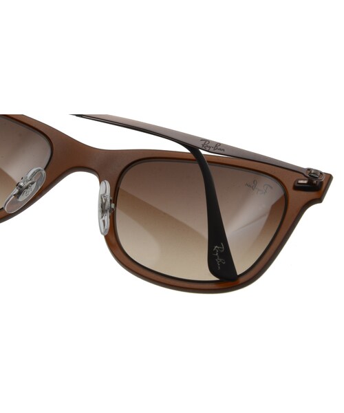Ray-Ban（レイバン）の「レイバン WAYFARER LIGHT RAY RB4210-612213-50（サングラス・ブラウン・50□22-135）」の5枚目の写真