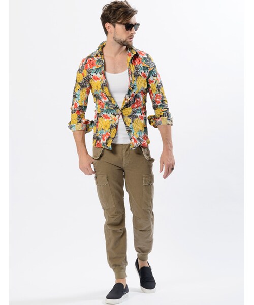 wjk（ダヴルジェイケイ）の「Hook Botanical（トップス・メンズ・yellow/red/blue/black・S/M/L/XL）」の12枚目の写真