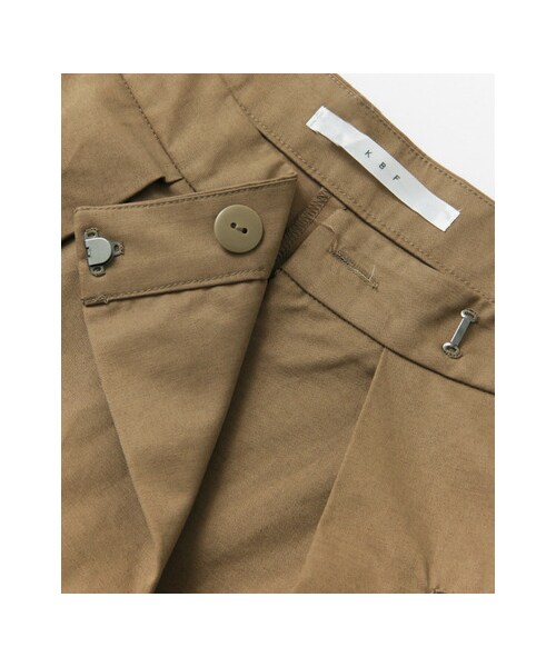 KBF（ケイビーエフ）の「ワイドラップパンツ（パンツ・レディース・BLACK/MOCHA・36/38）」の12枚目の写真