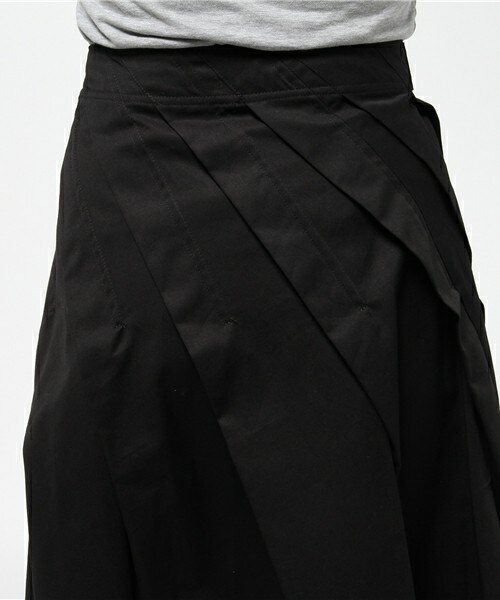 gomme(ゴム)の「タックスカート(スカート・レディース・ブラック/チャコールグレー・MEDIUM)」の8枚目の写真