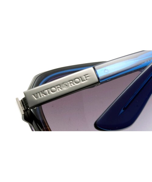 VIKTOR&ROLF(ヴィクター&ロルフ)の「ヴィクター&ロルフ 71-0087-3(サングラス・ブルー・59□17-135)」の5枚目の写真